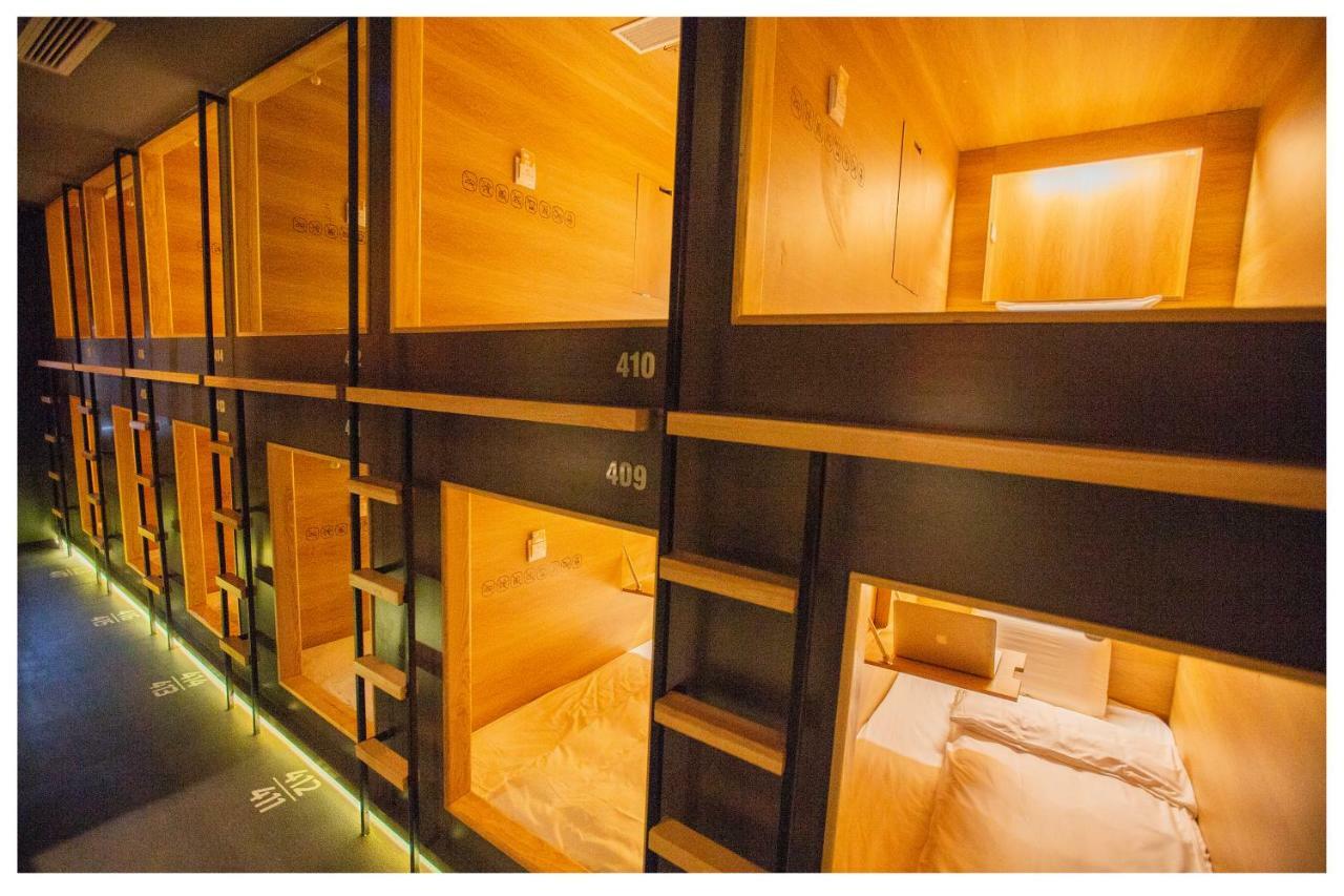 האנוי Khan Hoang Capsule Hotel (Adults Only) מראה חיצוני תמונה