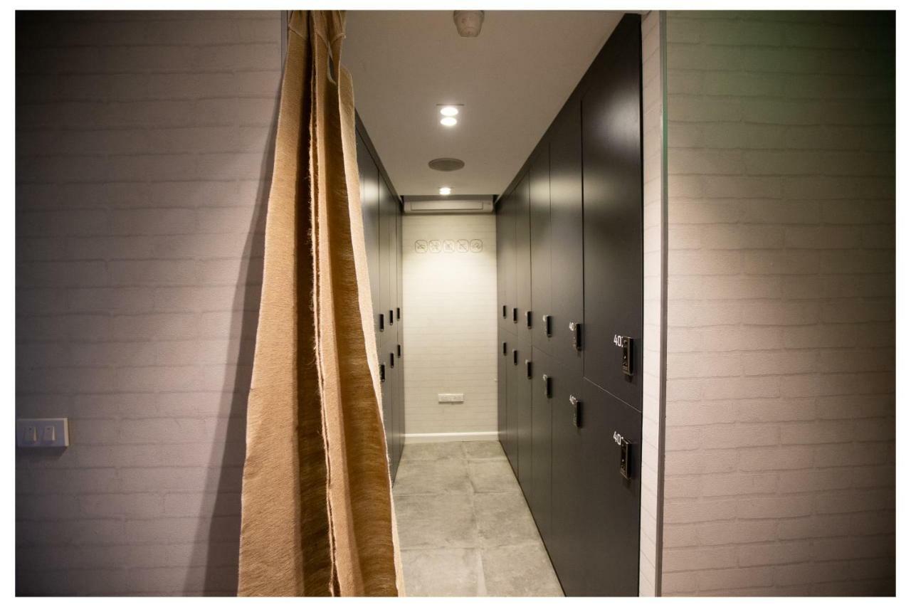 האנוי Khan Hoang Capsule Hotel (Adults Only) מראה חיצוני תמונה